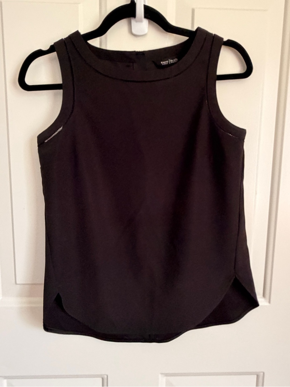 White House Black Market Black Sleeveless Tank Top